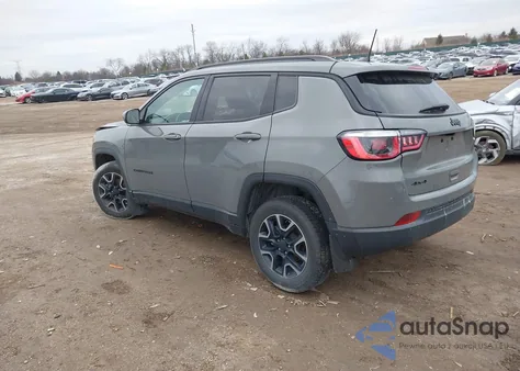 2019 Jeep Compass Upland Edition 4X4 z USA, uszkodzony, nr VIN 3C4NJDAB3KT723860